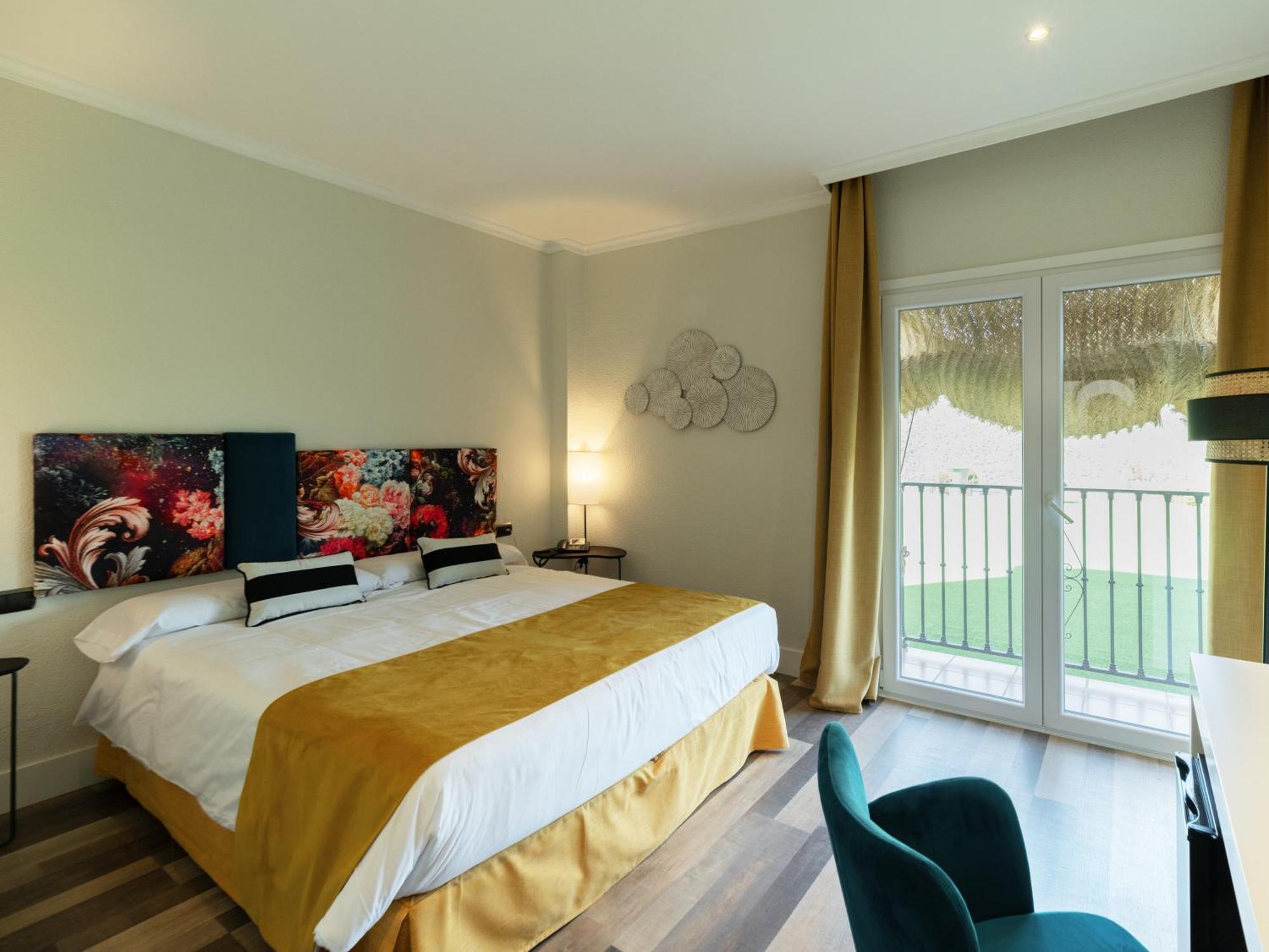 Hotel Altos De イスタン エクステリア 写真